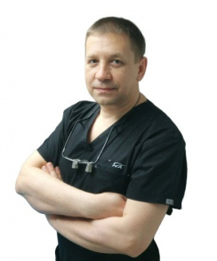 Ванюков Вадим Владимирович стоматолог-хирург